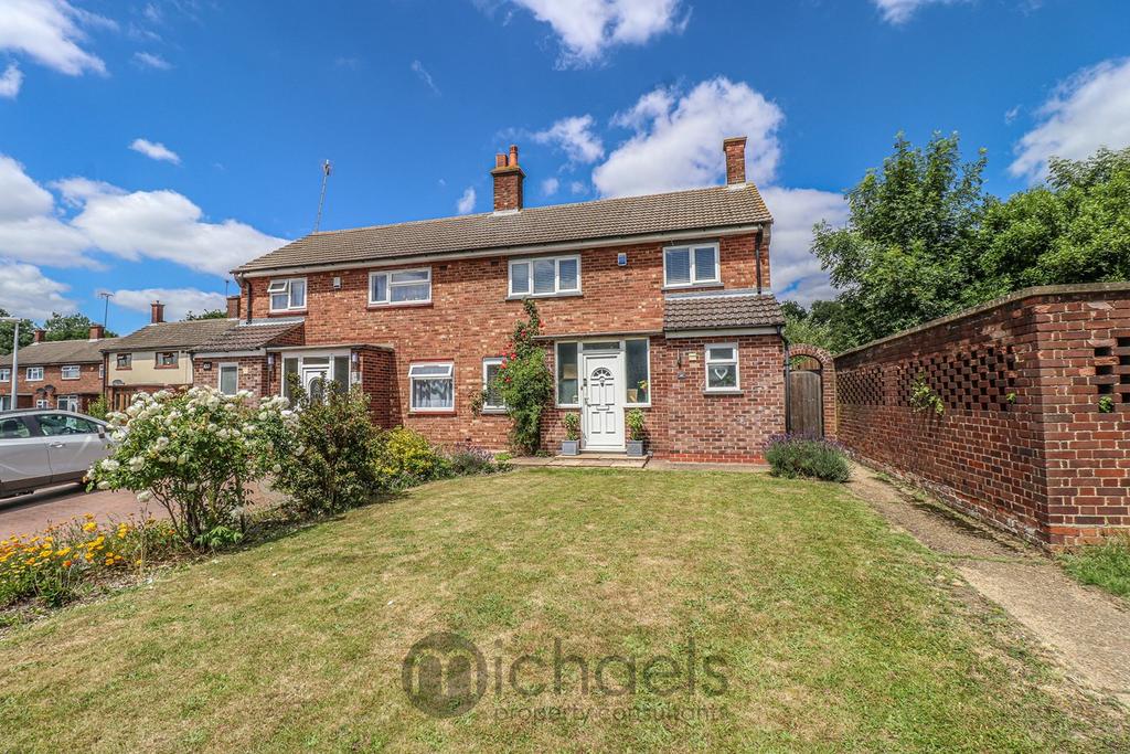 Hazelton Road, Colchester, CO4 3 bed semidetached house £325,000