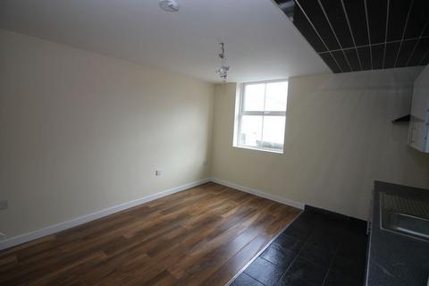 2 bedroom apartment to rent, Elm Avenue Nottingham