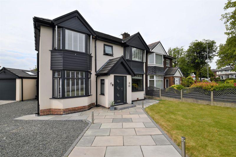 Oxford Road, Salford 6 4 bed semidetached house £400,000