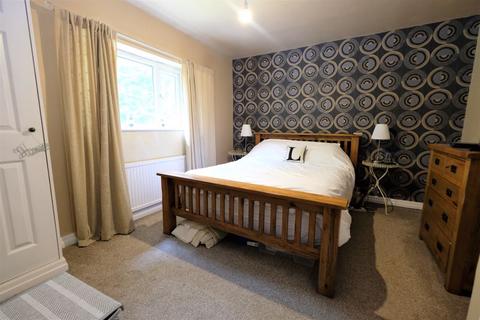 3 bedroom semi-detached house for sale - Dovedale Avenue, Ellesmere Park