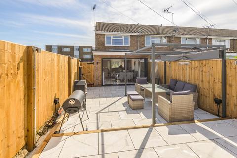 9 Longfellow Crescent, Royal Wootton Bassett, Swindon, SN4 8JU