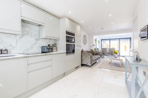 9 Longfellow Crescent, Royal Wootton Bassett, Swindon, SN4 8JU