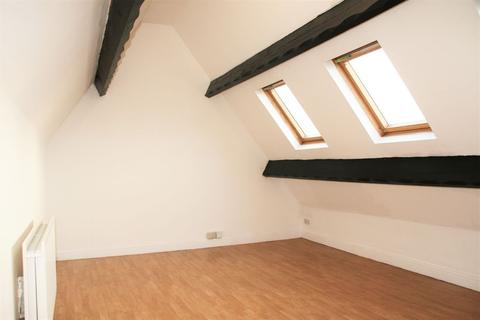 2 bedroom flat to rent - 5, 2 Whingate Road, Leeds LS12 3DS