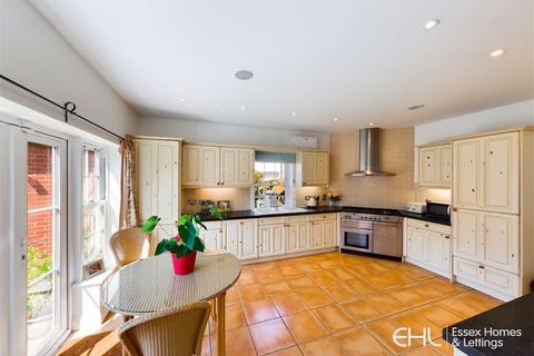 5 bedroom detached house for sale - Peers Square, Chelmsford, Essex