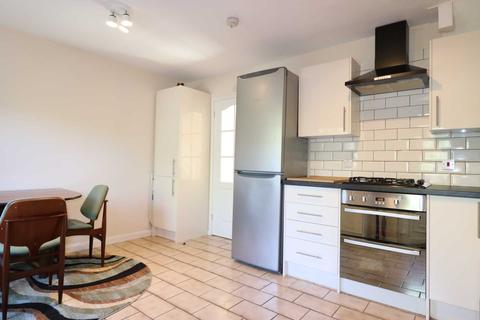 9 Aubrey Close, Marlborough, SN8 1TS