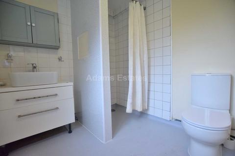 6 bedroom terraced house to rent, Blenheim Road, Reading