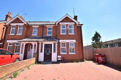 7 bedroom semi-detached house to rent, Northumberland Avenue, Reading