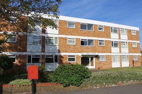 1 bedroom flat for sale - Amber Court Laleham Road, Staines-upon-Thames, Surrey, TW18
