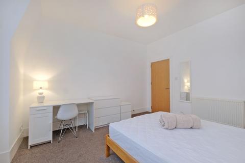 2 bedroom flat to rent, Linksfield Road, Linksfield, Aberdeen, AB24