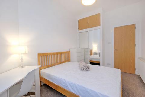 2 bedroom flat to rent, Linksfield Road, Linksfield, Aberdeen, AB24