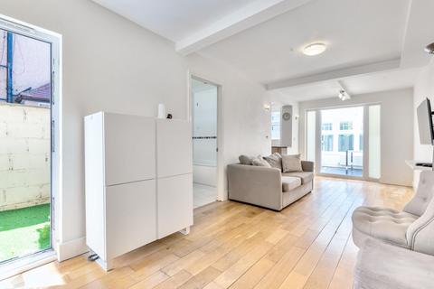 99 Gladstone Road, London, SW19 1QR