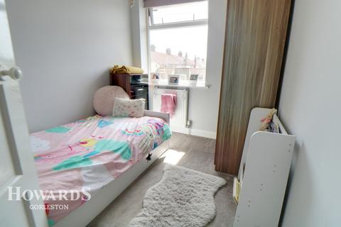 10 Ashley Downs, Lowestoft, NR32 4EX