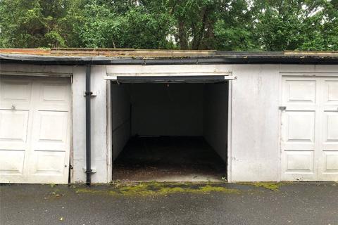 Garage to rent - South Grove, London, N6