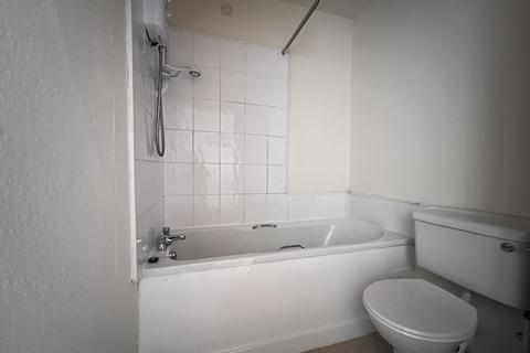 1 bedroom flat to rent, Blackness Street, West End, Dundee, DD1
