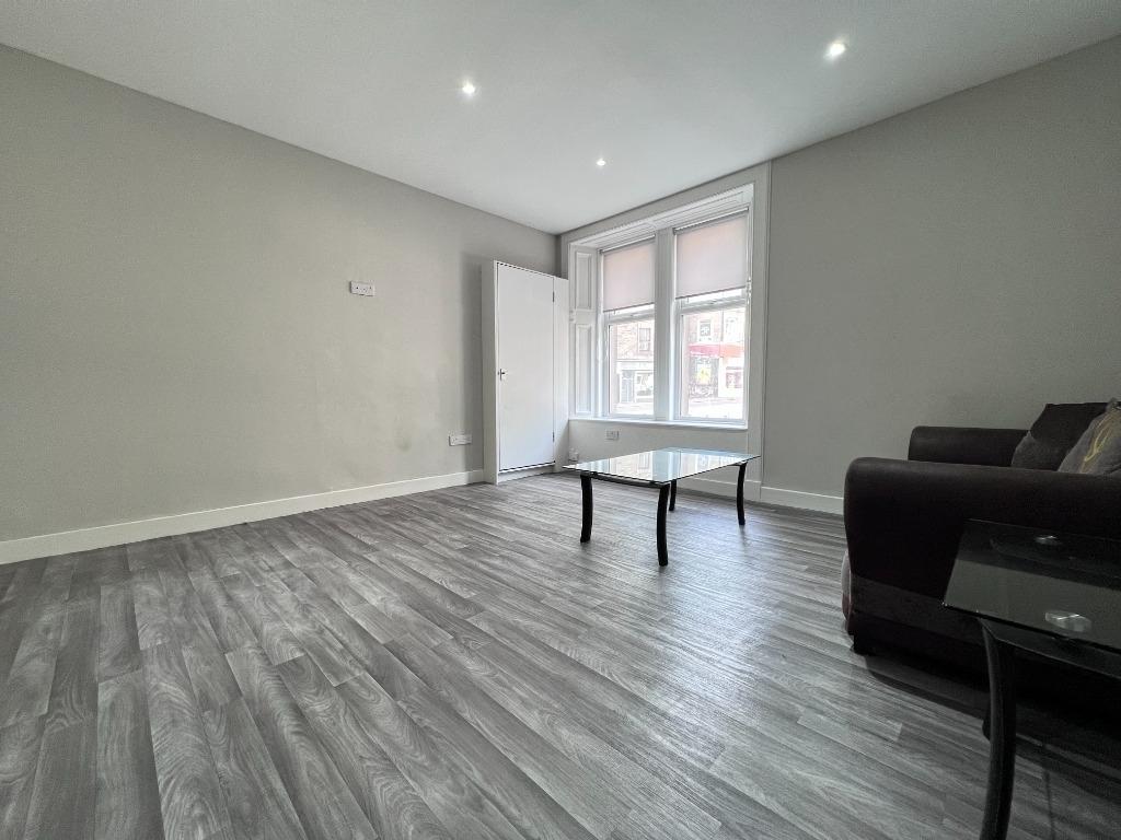 Park Avenue, Stobswell, Dundee, DD4 1 bed flat to rent £525 pcm (£121 pw)