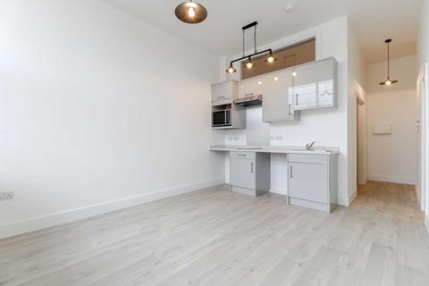 1 bedroom apartment to rent - Bridge Road East, Welwyn Garden City