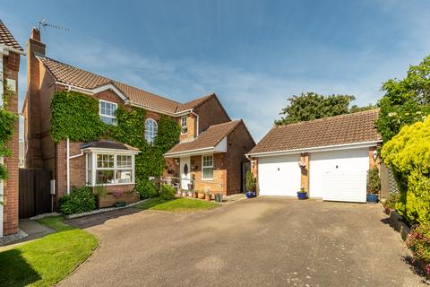 4 bedroom detached house for sale - 2 Columbus Court Daventry NN11 0TL