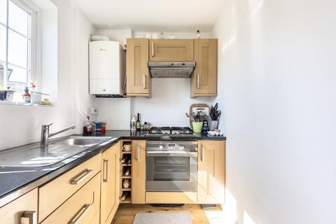 12a Grove Close, Kingston Upon Thames, KT1 2SS