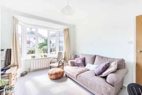 12a Grove Close, Kingston Upon Thames, KT1 2SS