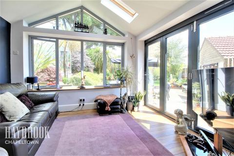 10 Admirals Crest, Scholes, Rotherham, S61 2SW