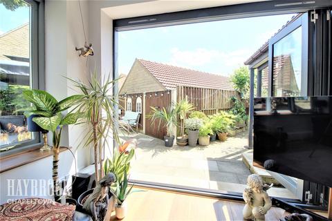 10 Admirals Crest, Scholes, Rotherham, S61 2SW