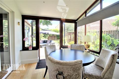 10 Admirals Crest, Scholes, Rotherham, S61 2SW