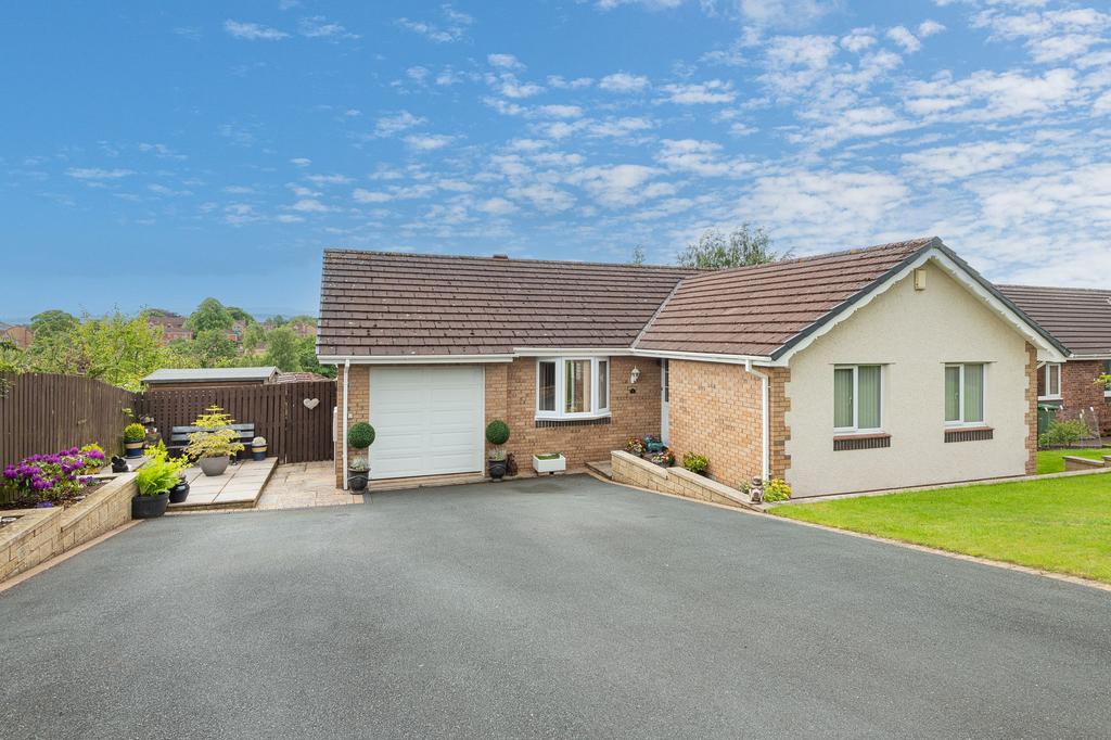 1 Parklands View