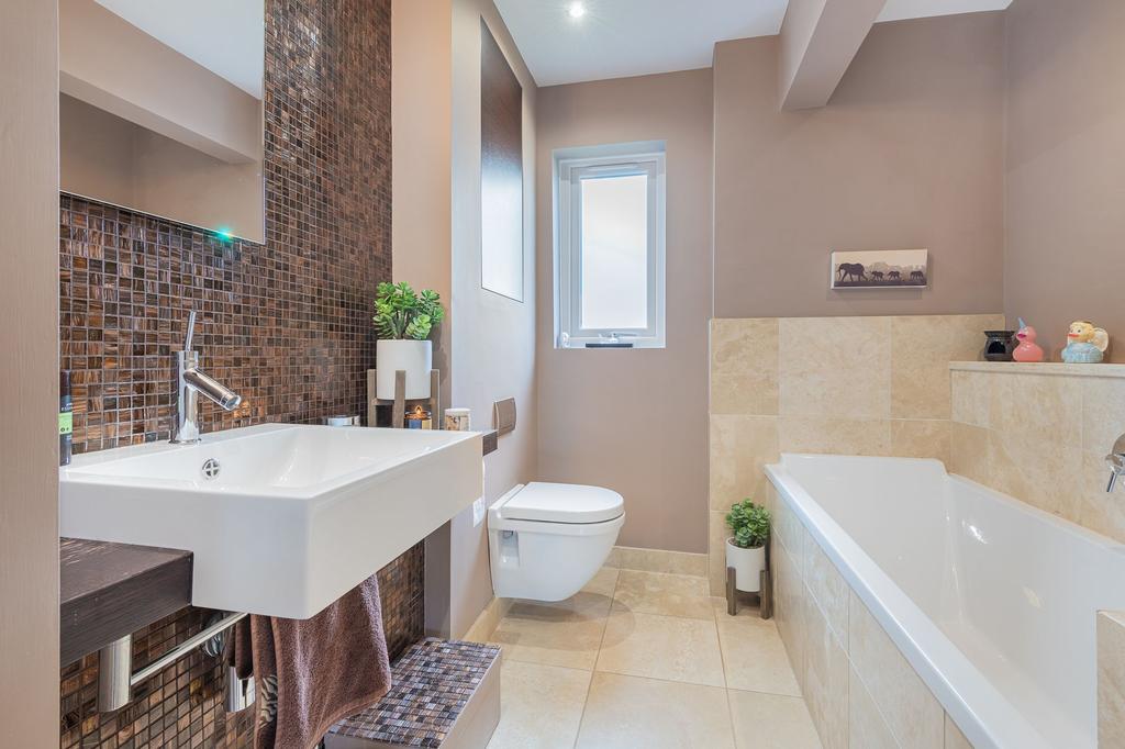 Bathroom, 1 Parklands View