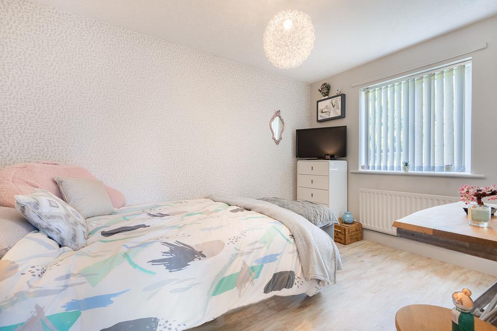 Bedroom, 1 Parklands View