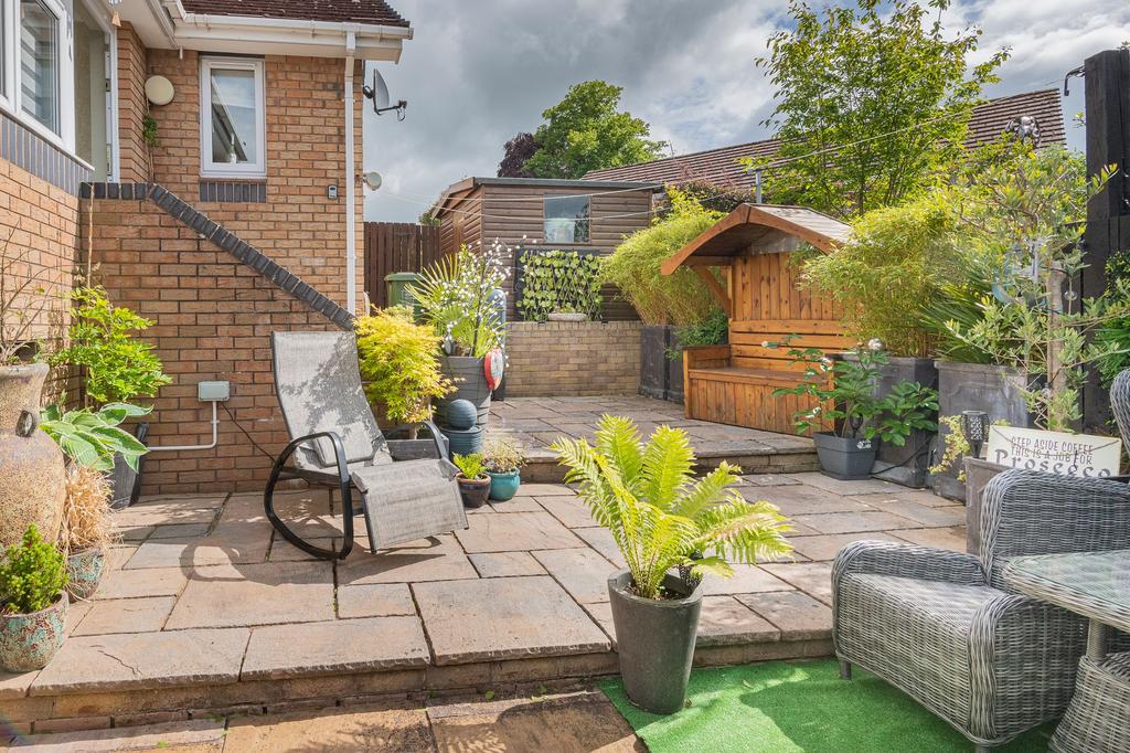 Garden, 1 Parklands View