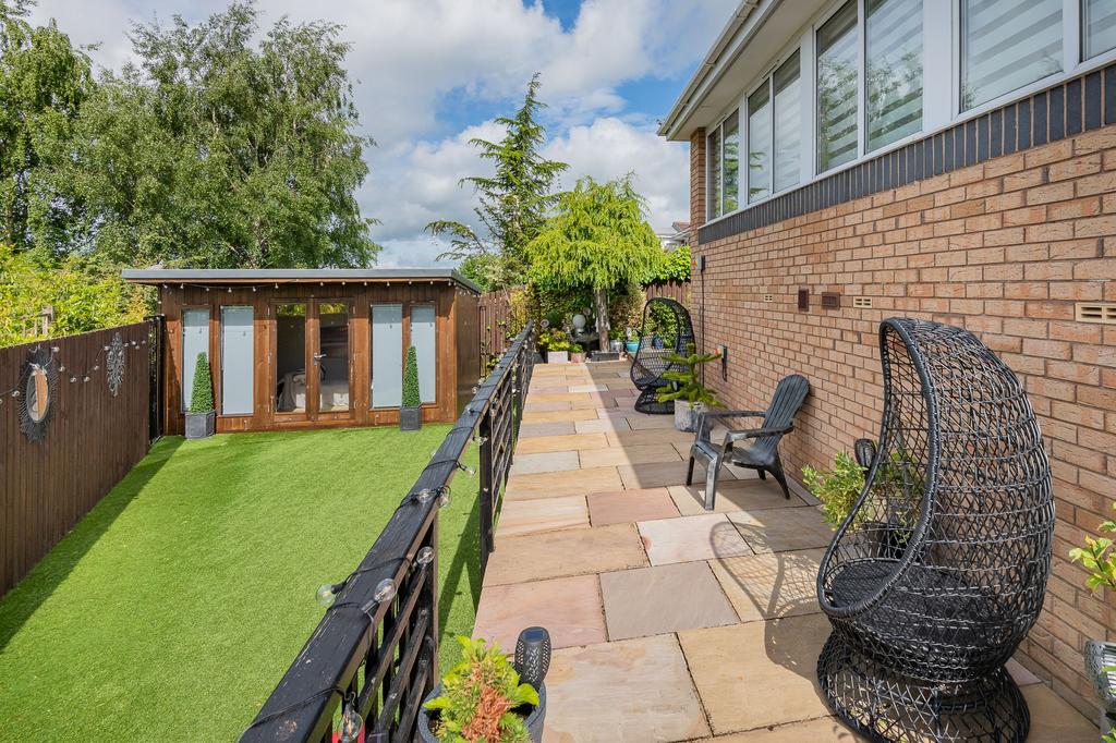 Garden, 1 Parklands View