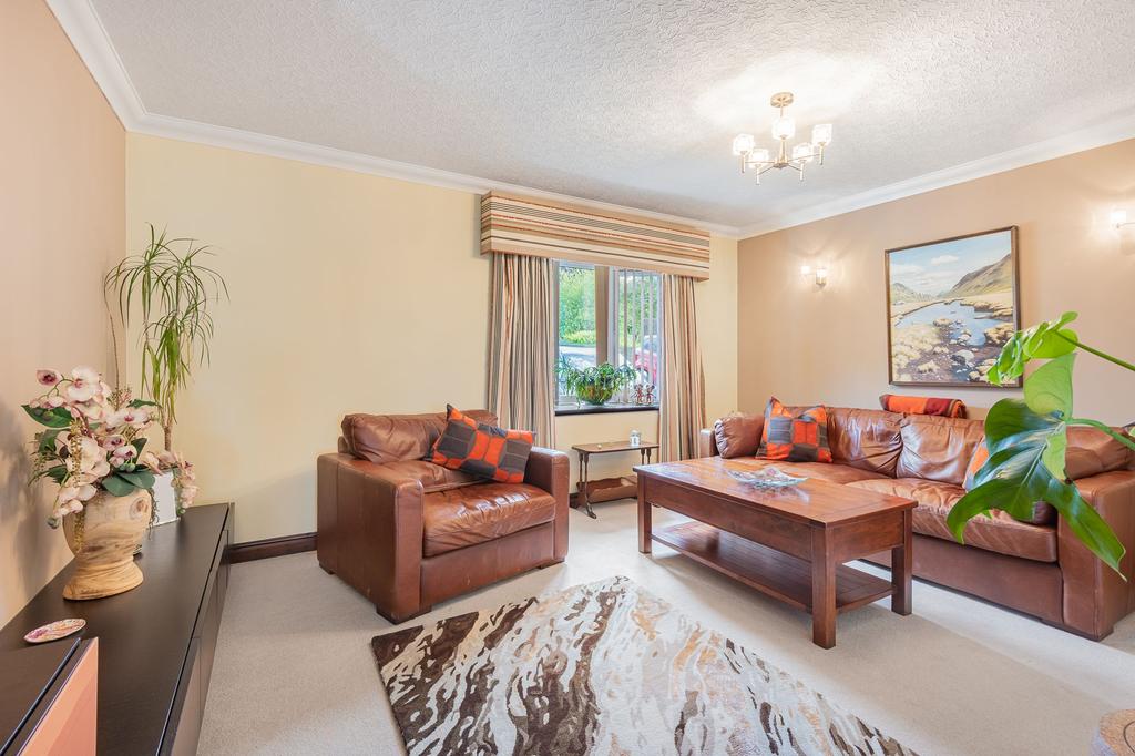 Lounge, 1 Parklands View