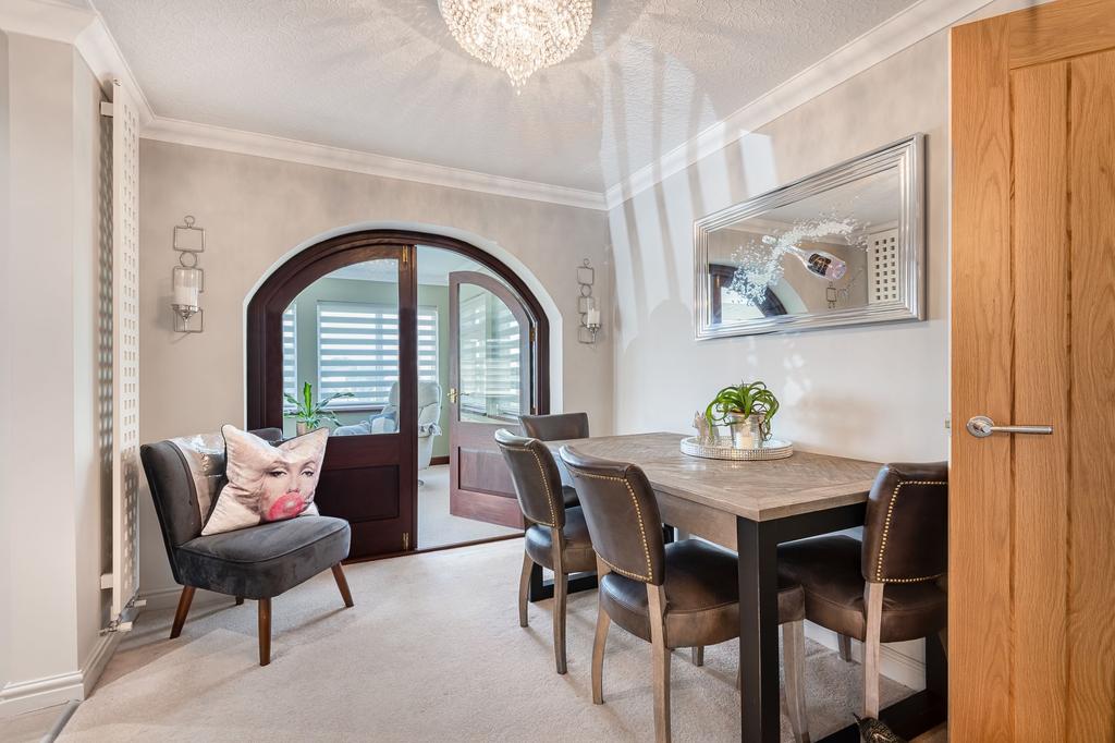 Dining room, 1 Parklands View