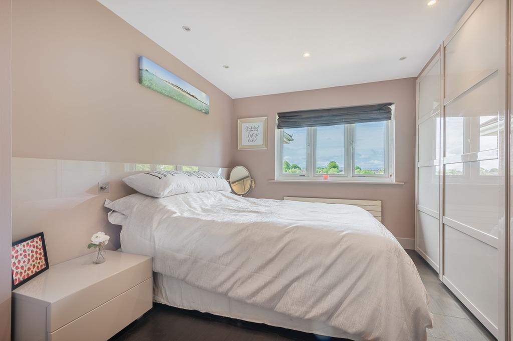 Bedroom, 1 Parklands View
