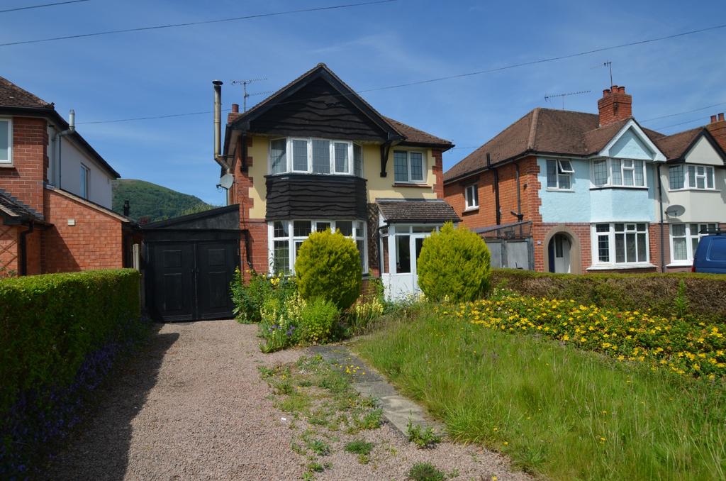 Pickersleigh Road, Malvern... 3 bed detached house £325,000