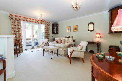 2 bedroom retirement property for sale - Wildwood Court, Cedars Village, Chorleywood, Herts WD3