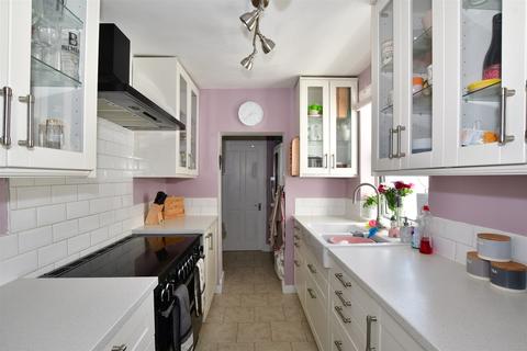 25 Kitchener Road, Rochester, ME2 3AJ