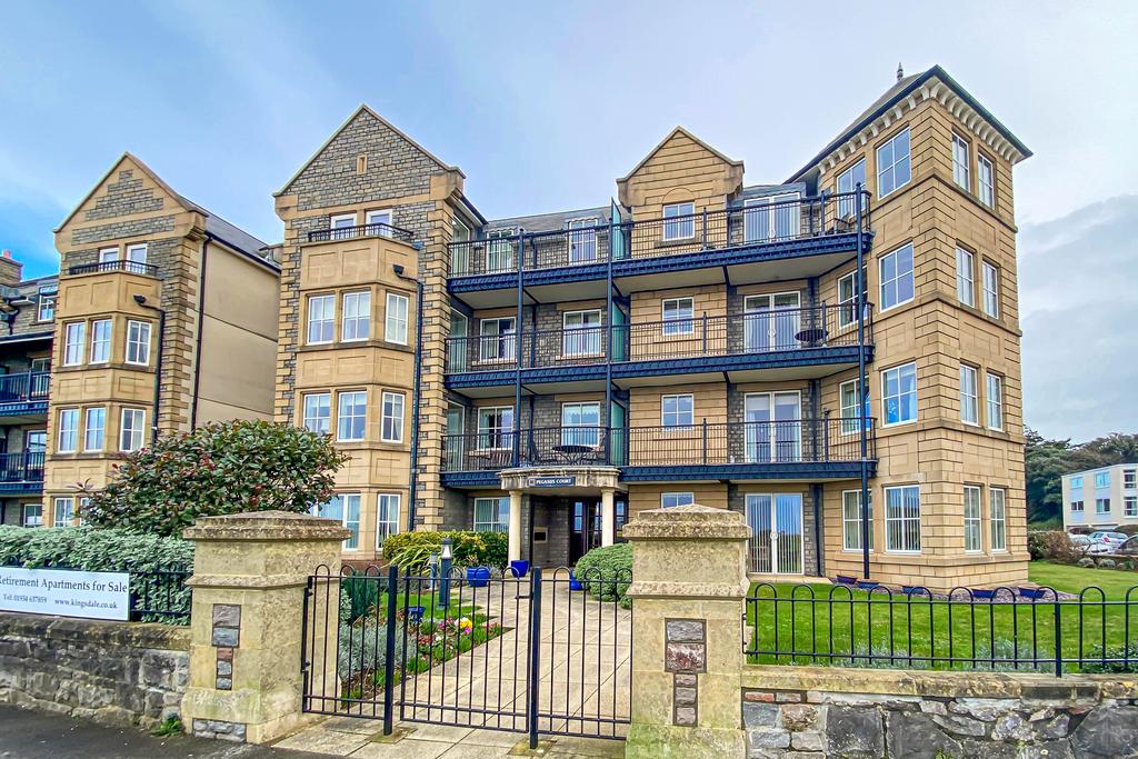 Pegasus Court, BS23 2 bed flat for sale £325,000
