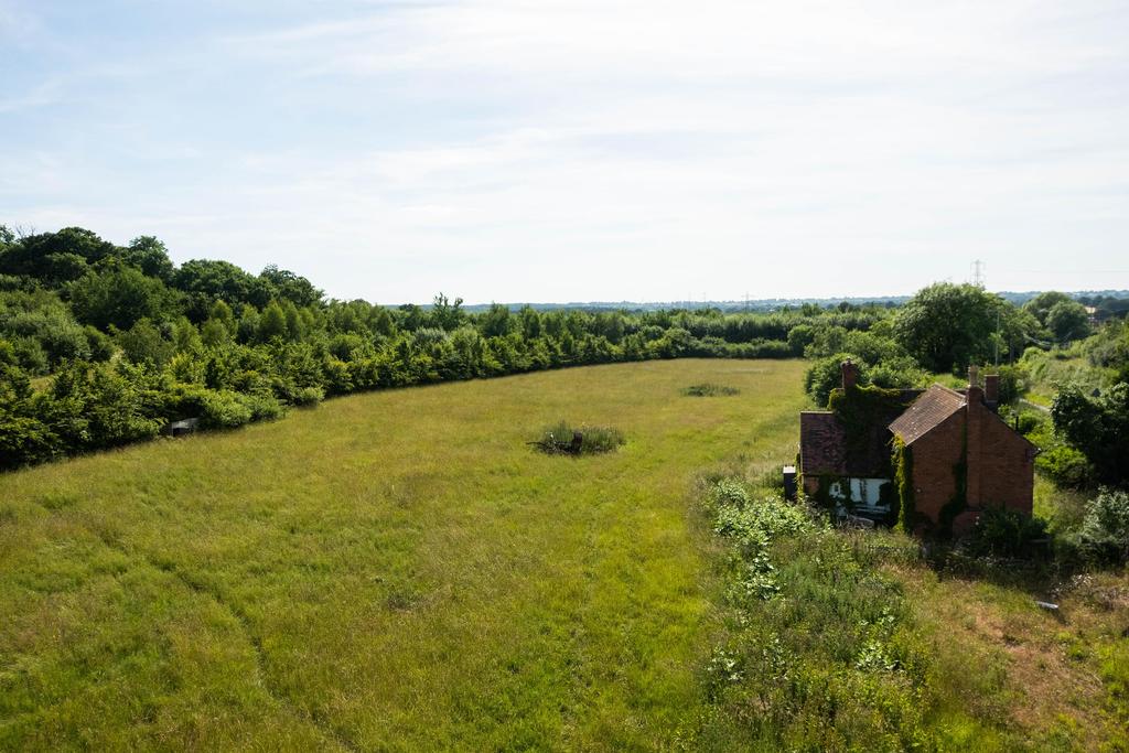 Spernal Lane, Spernal, Studley, Warwickshire, B80 4 bed property with
