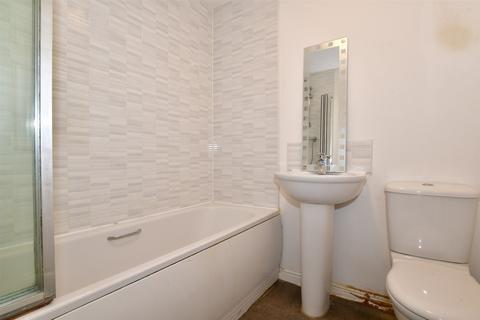 27 Eustace Crescent, Strood, Rochester, ME2 2GL