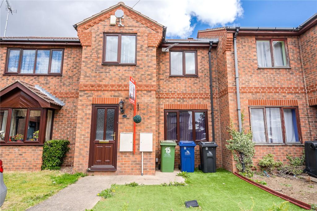 Haven Gardens, Grimsby, Lincolnshire, DN31 3 bed terraced house £550