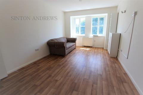 1 bedroom apartment for sale, Bampton Court, 33 - 35 Blakesley Avenue, Ealing, W5
