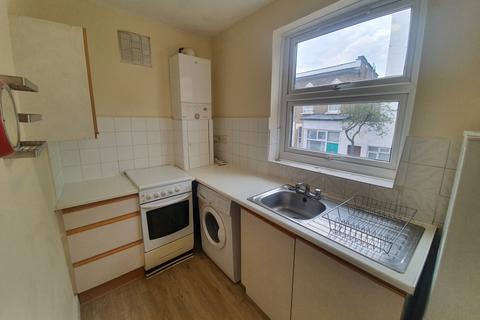 1 bedroom flat to rent, Holloway Road, London N19