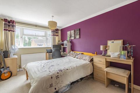 49 Colwell Drive, Witney, OX28 5NJ