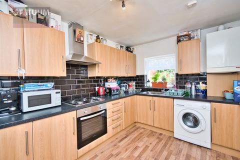 4 bedroom terraced house to rent, Stamford Road, East Ham, London, E6