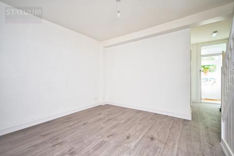 4 bedroom terraced house to rent, Stamford Road, East Ham, London, E6