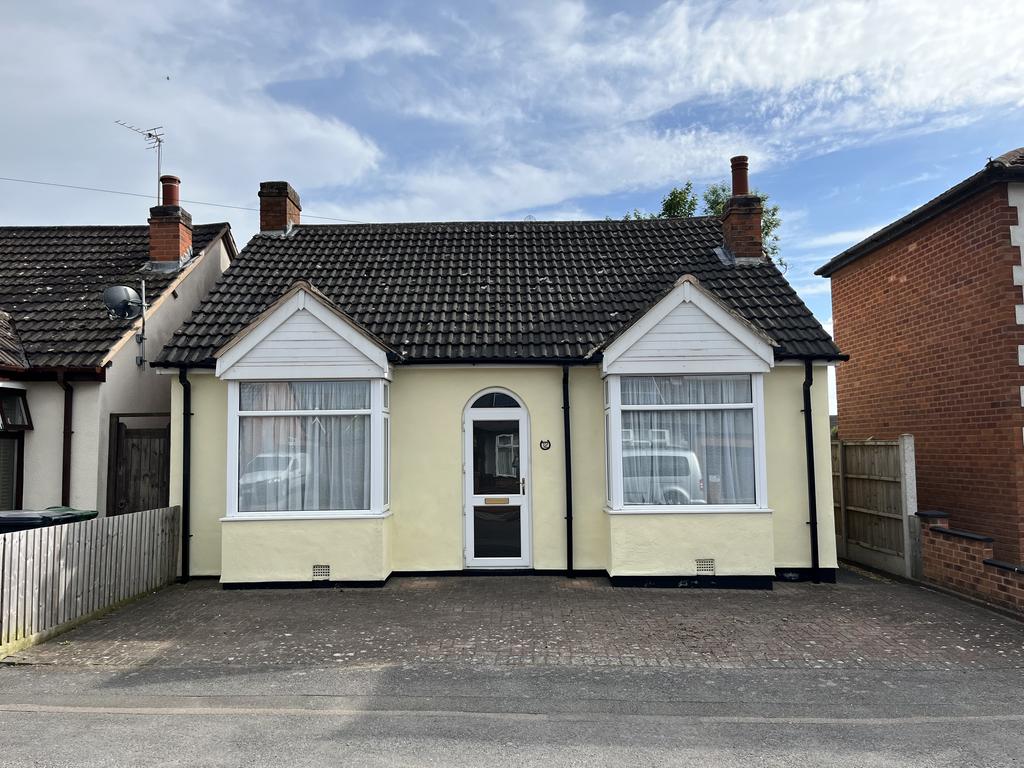 Brighton Avenue, Syston 2 bed bungalow £850 pcm (£196 pw)