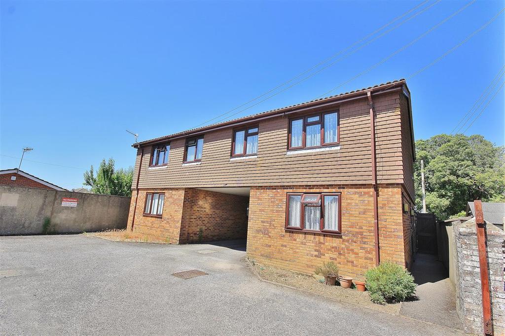 Cranbrook Road, Parkstone, Poole Studio £149,950