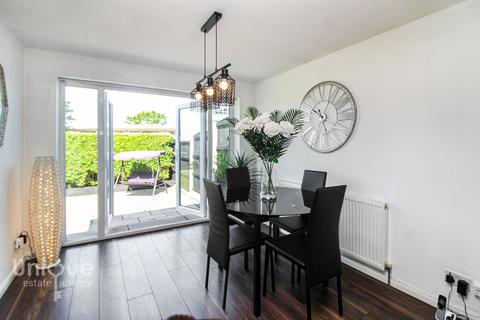 16 Annan Crescent, Blackpool, FY4 4RQ