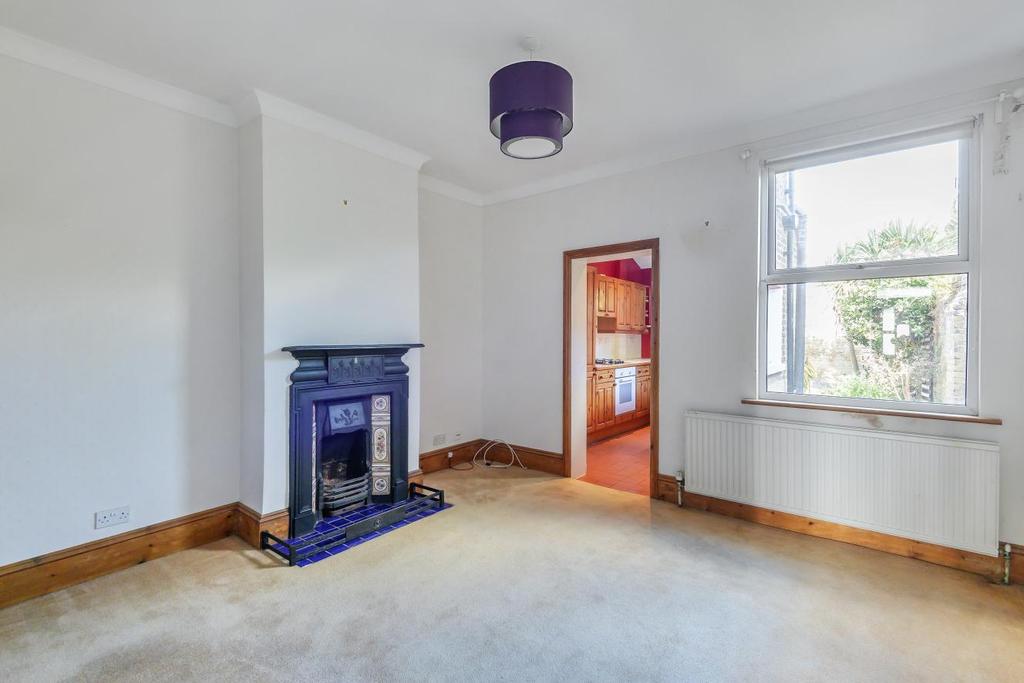 Eden Road, Beckenham 2 bed end of terrace house £475,000